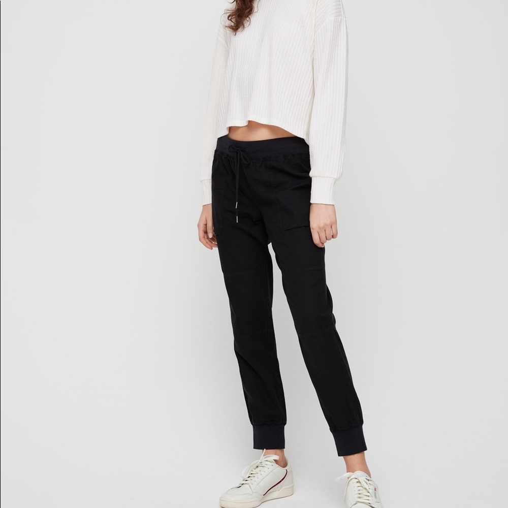 Aritzia Community Joggers - Black